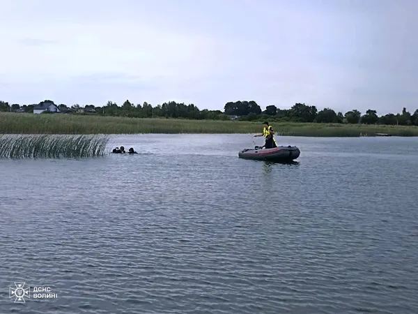 Випав з човна і зник: деталі трагедії на волинському озері (фото)