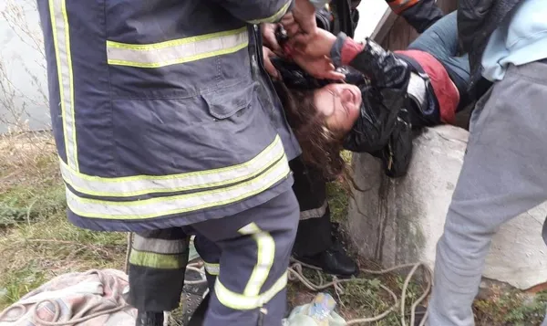 На Волині з 9-метрового колодязя врятували двох людей (фото)