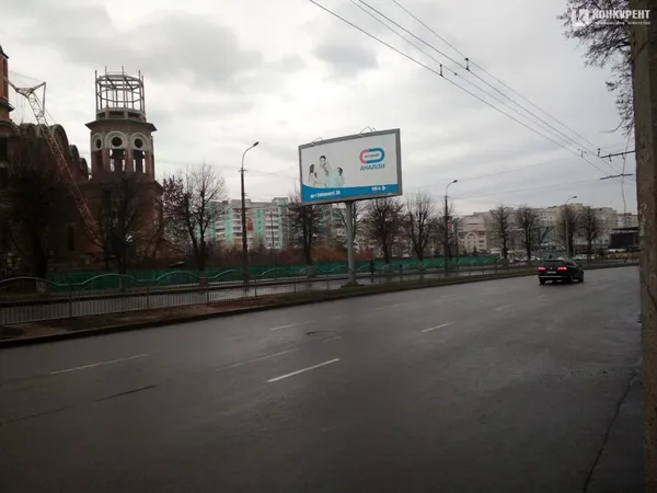 На Соборності поставили перешкоду для «пішоандонів» (фото)