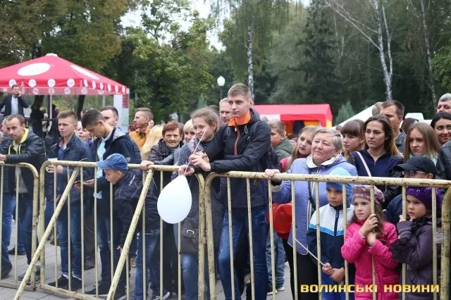 На луцькому «Фестивалі національної кухні» смакували борщ та вареники (фото)