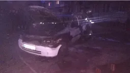 У Луцьку загорілося авто біля багатоповерхівки (фото)