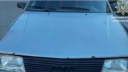 У Луцьку п'яний водій врізався в припарковане авто та втік (фото)