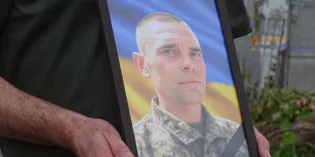 На Волині попрощалися із 43-річним десантником Сергієм Остапуком (фото)