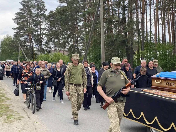 Назавжди 37: на Волині попрощалися з воїном Олегом Дерев'янчуком (фото)