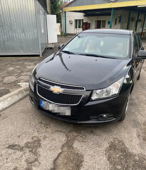 В «Устилузі» зловили поляка з марихуаною в кросівку (фото)