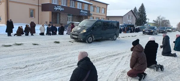 Навіки 28: на Волині попрощалися із захисником Володимиром Саверіним (фото)