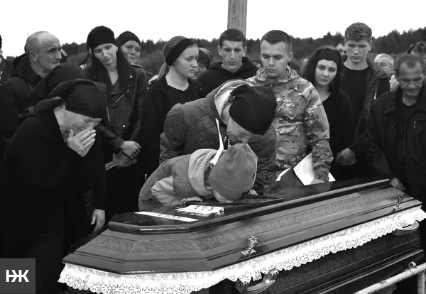 На Волині попрощались із загиблим солдатом Володимиром Дарчичем (фото)