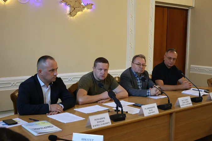 Виховання у сім'ях замість дитбудинків: на Волині шукали шляхи втілення стратегії
