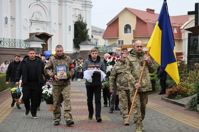 У Луцьку попрощались з Героєм Богданом Чепелою (фото)