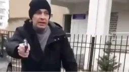 У Луцьку працівники ТЦК затримали чоловіка, який погрожував їм пістолетом (відео)