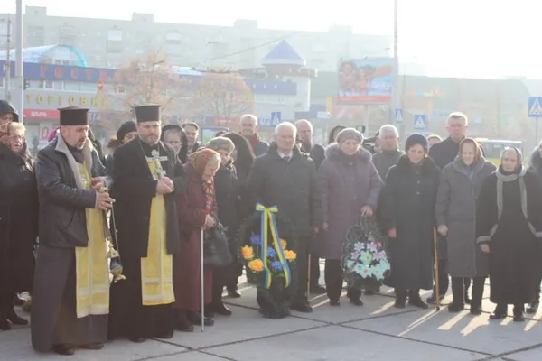 У Луцьку вшанували пам'ять Степана Бандери (фото)