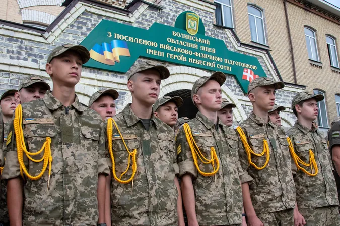 На Волині ліцеїстів військового ліцею навчатимуть спецпризначенці ССО ЗСУ (фото)