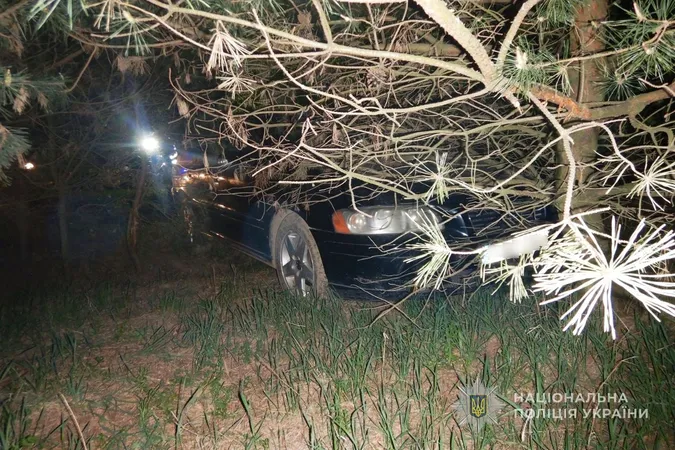 П'яний волинянин на «вольво» збив 16-річного мотоцикліста й втік з місця ДТП (фото)