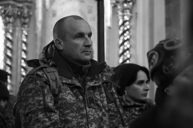 У Луцьку попрощалися із загиблим на Запоріжжі штаб-сержантом Віктором Оверчуком (фото)