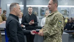 Двом прикрдонникам з Луцької громади Міністр внутрішніх справ України вручив державні нагороди (фото)
