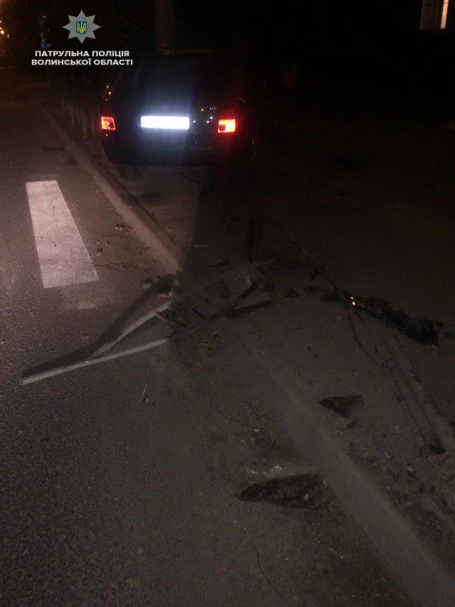 Залишилася гора металу: на Волині зіткнулися автомобілі (фото)