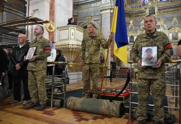 У Луцьку попрощалися із загиблими на Донеччині Олександром Чируком та Іваном Литвіном