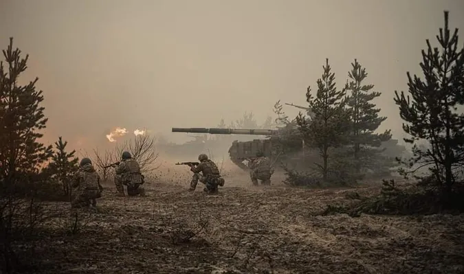 Близько 120 760 окупантів, 3145 танків і 2144 артсистеми: втрати ворога на 22 січня