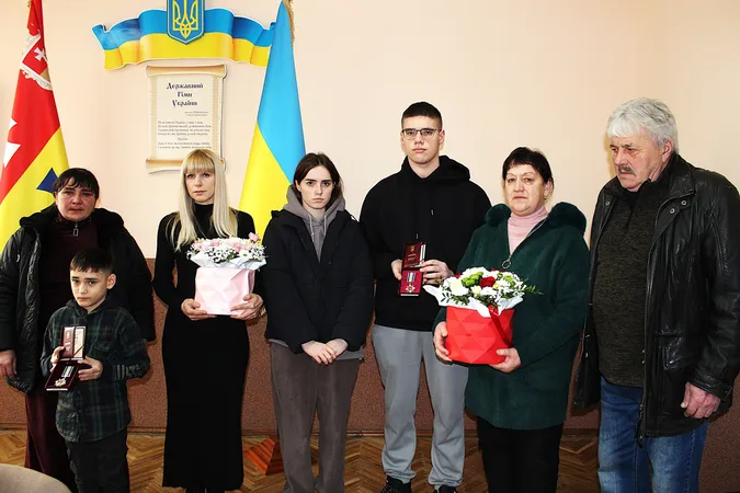 У Рожищі двох захисників посмертно нагородили орденами «За мужність» (фото)