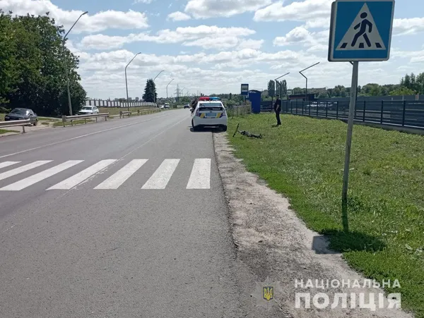 У Липинах авто збило велосипедиста – водій втік (фото, відео)