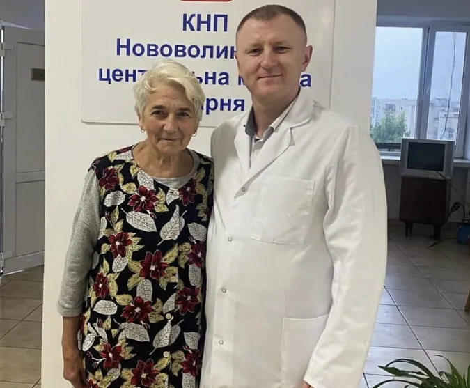Біль, нудота й здуття: у Нововолинську жінці видалили величезну пухлину