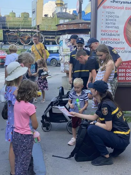 На Волині зустріли евакуаційний потяг з Харківщини (фото)