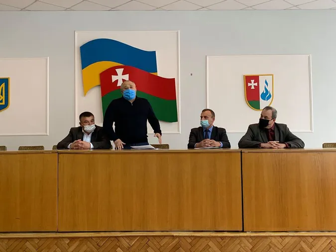 В Локачах представили нового голову на районі