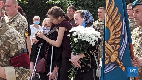 У Володимирі-Волинському попрощалися з загиблим героєм