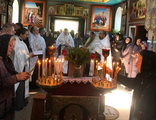 На Волині попрощалися з померлим воїном Сергієм Деркачем (фото)
