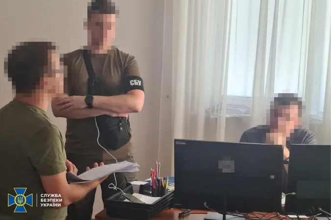 На хабарях затримали одного з головних податківців Києва (фото)