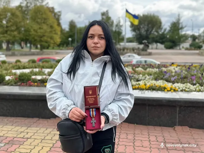 «Комбатантський хрест» і «Хрест доблесті»: родинам Героїв із Волині вручили посмертні нагороди (фото)