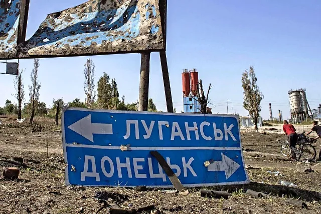 Впродовж доби окупанти нещадно нищили Донбас (відео)