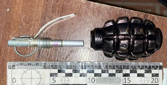У помешканні 36-річного волинянина знайшли гранату Ф-1 (фото)