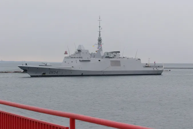 Знищує надводні кораблі: до Одеси прибув французький військовий фрегат (фото)