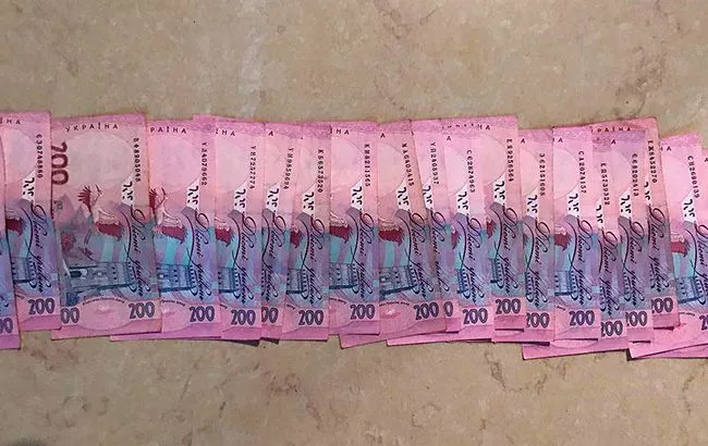 В Україні з'явилися дуже якісні підробки 200 гривень: як розпізнати