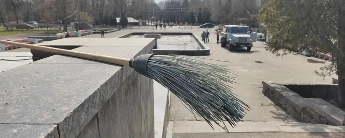 У Луцьку ремонтують фонтани. Коли вони запрацюють