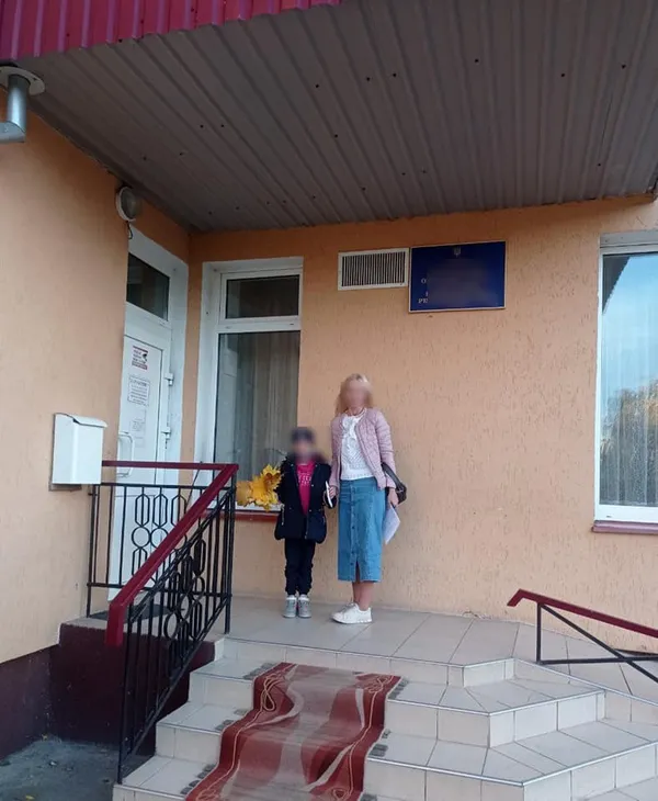 Жертва домашнього насильства: на Волині дівчинка власноручно написала в поліцію заяву на батьків (відео)