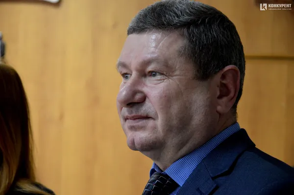 MultiBoard у подарунок: дві луцькі гімназії отримали від депутата інтерактивні панелі (фото)