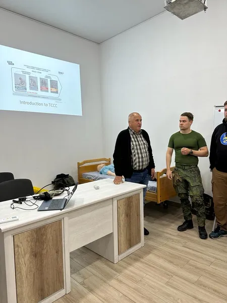 Фінські інструктори навчали волинську «екстренку» та прикордонників тактичній медицині