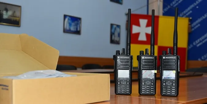 У Луцьку для розвідників 100-ї бригади ТрО придбали сучасні рації Motorola (фото)