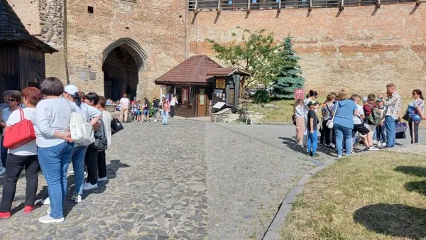 Туристичний сезон у Луцьку: куди піти та на що подивитись (фото, відео)