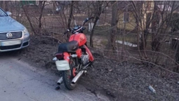 На Волині п'яний водій збив мотоцикліста з дитиною (фото)