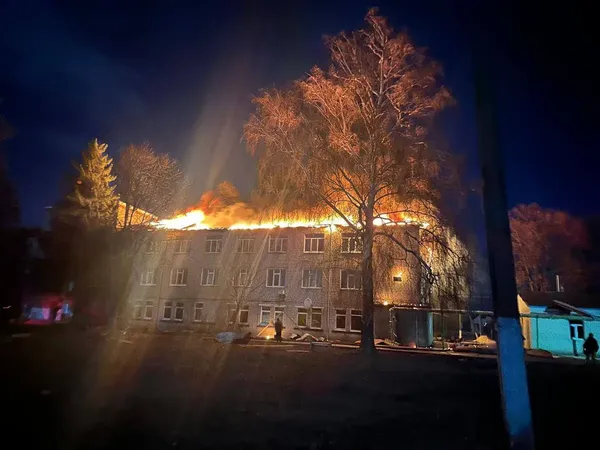Ворог атакував дронами лікарню на Харківщині (фото)