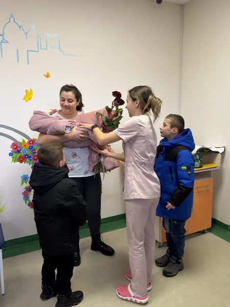 Мріяв про донечку, але так і не встиг потримати її на руках: у Луцьку виписали новорароджену крихітку загиблого Героя