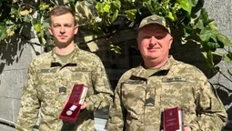 Врятували понад 20 життів під обстрілами: двоє бойових медиків із Волині отримали державні нагороди (фото)