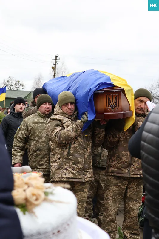 На Волині попрощалися з 20-річним захисником Костянтином Масюком (фото)
