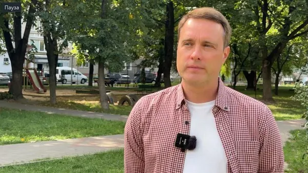 Майже 7 тисяч людей під одним дахом: як лучанам живеться у найдовшому будинку в світі (фото)