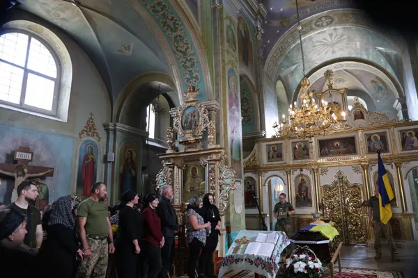 У Жидичині провели в останню дорогу захисника Олександра Каленюка (фото)