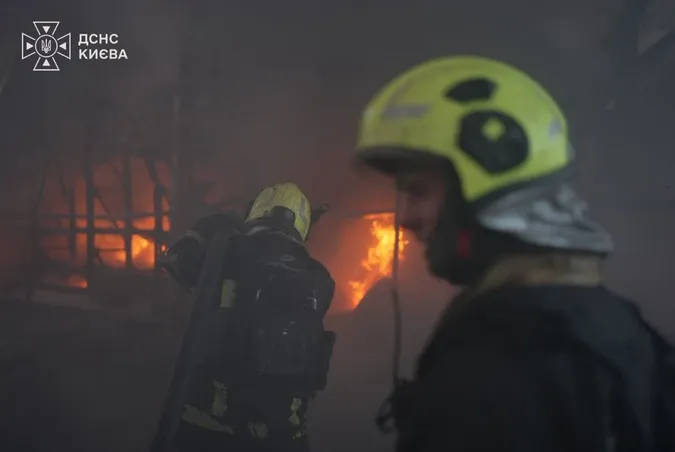 Страшна ніч: у Києві внаслідок атаки загинули 11 людей, десятки – поранені