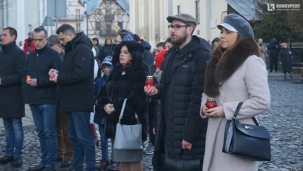 У Луцьку вшанували пам'ять жертв Голодомору (фото, відео)